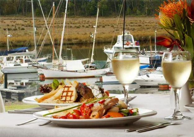 Kermandie Hotel Port Huon エクステリア 写真