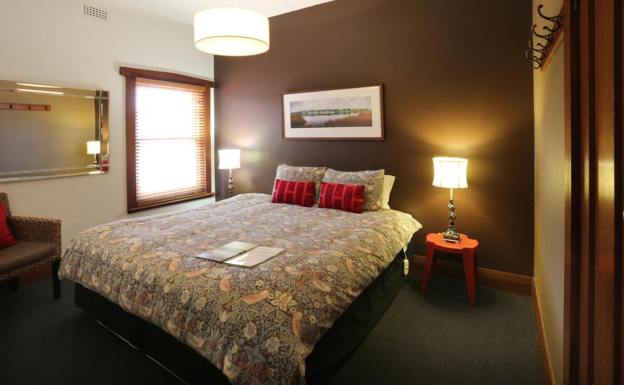 Kermandie Hotel Port Huon エクステリア 写真