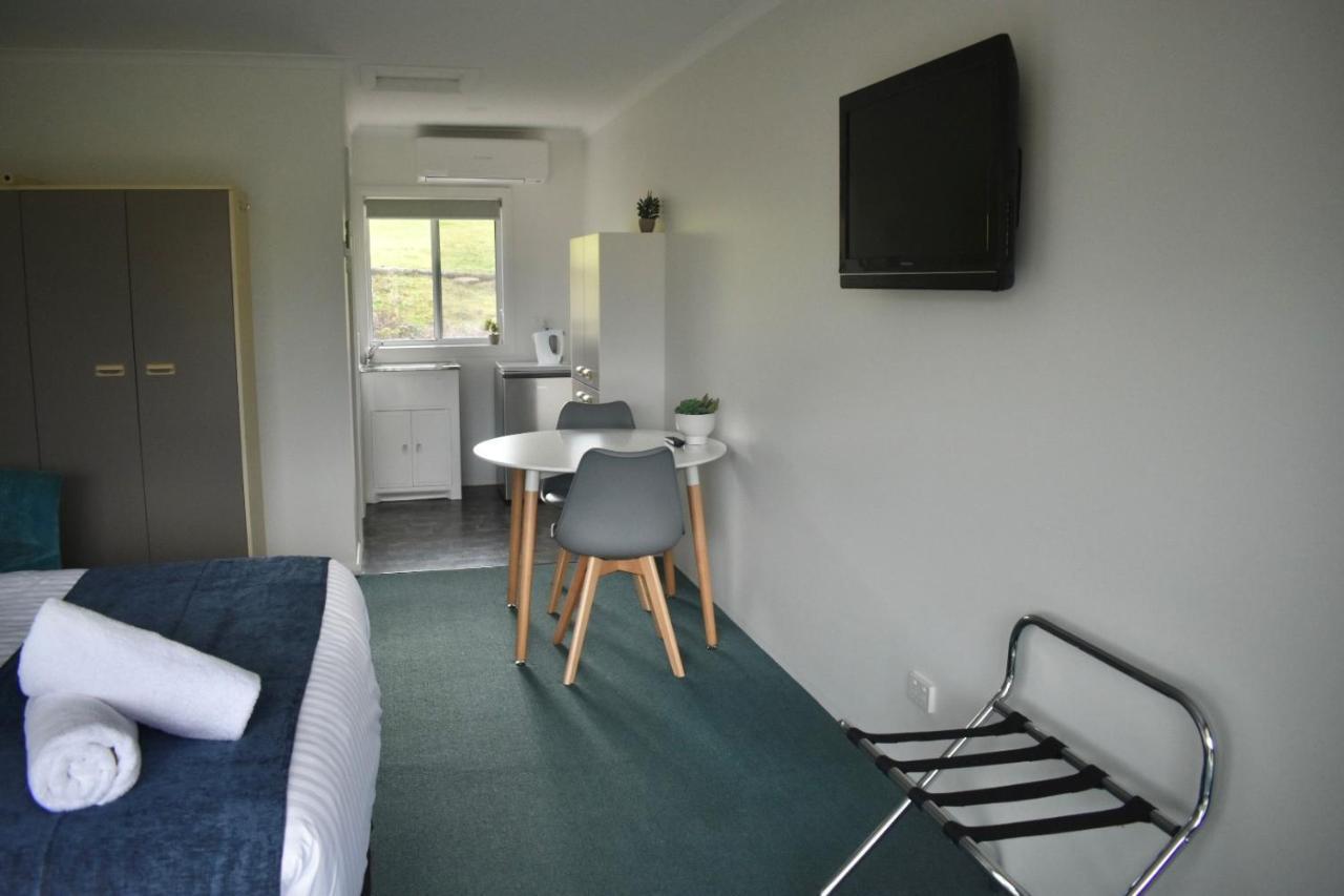Kermandie Hotel Port Huon エクステリア 写真