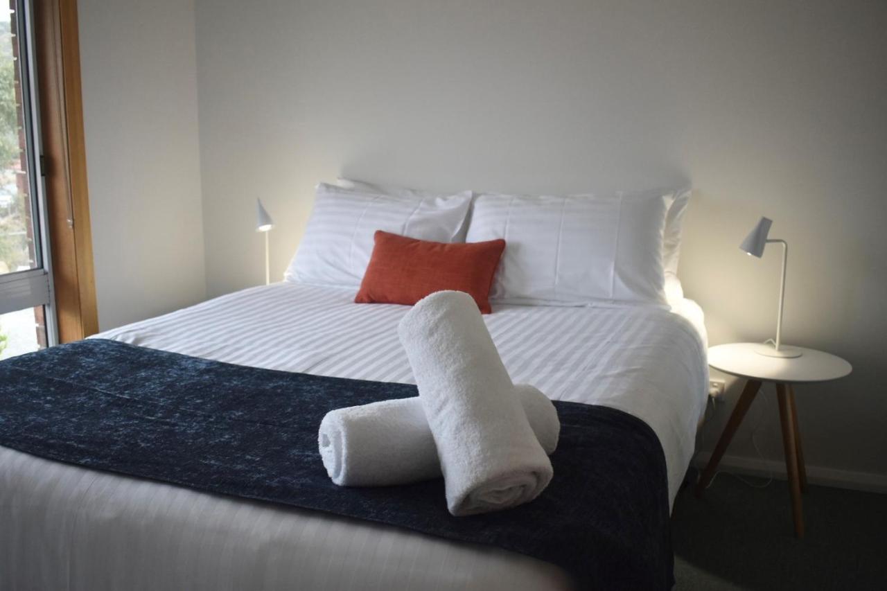 Kermandie Hotel Port Huon エクステリア 写真