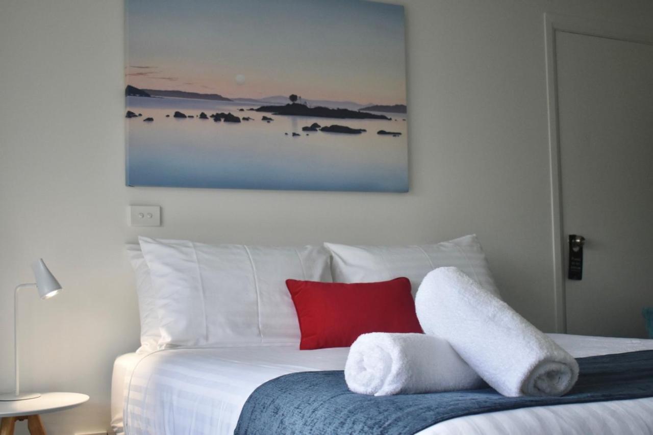 Kermandie Hotel Port Huon エクステリア 写真