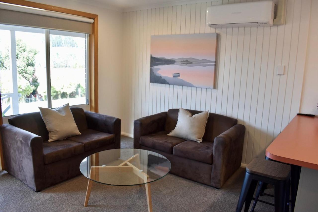 Kermandie Hotel Port Huon エクステリア 写真