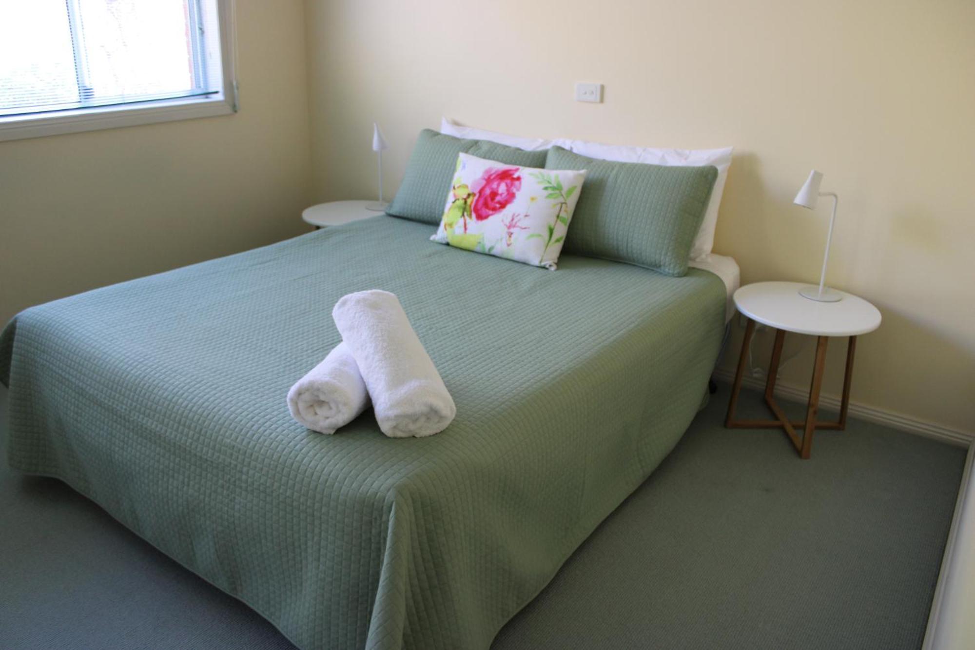 Kermandie Hotel Port Huon エクステリア 写真