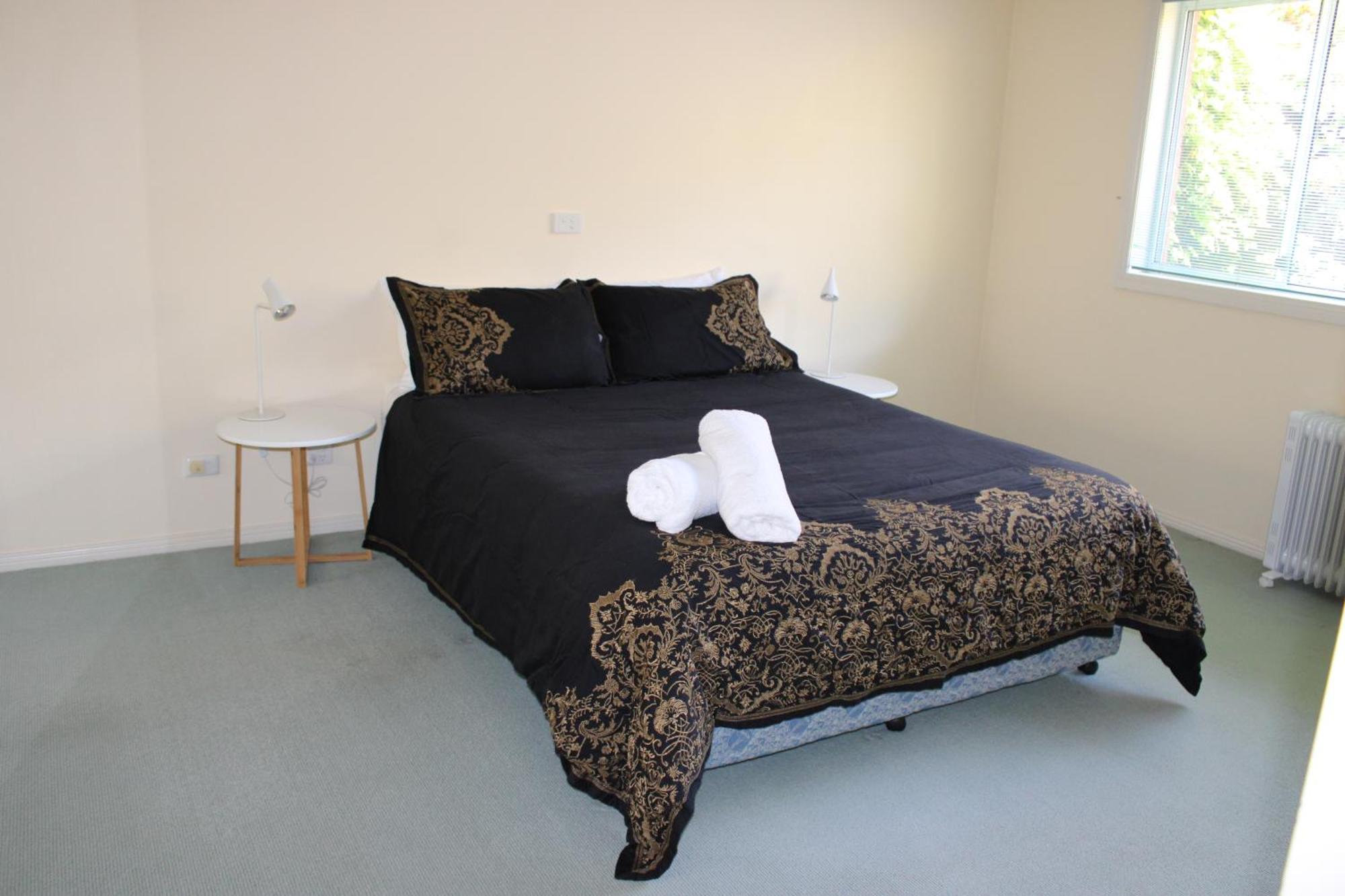 Kermandie Hotel Port Huon エクステリア 写真