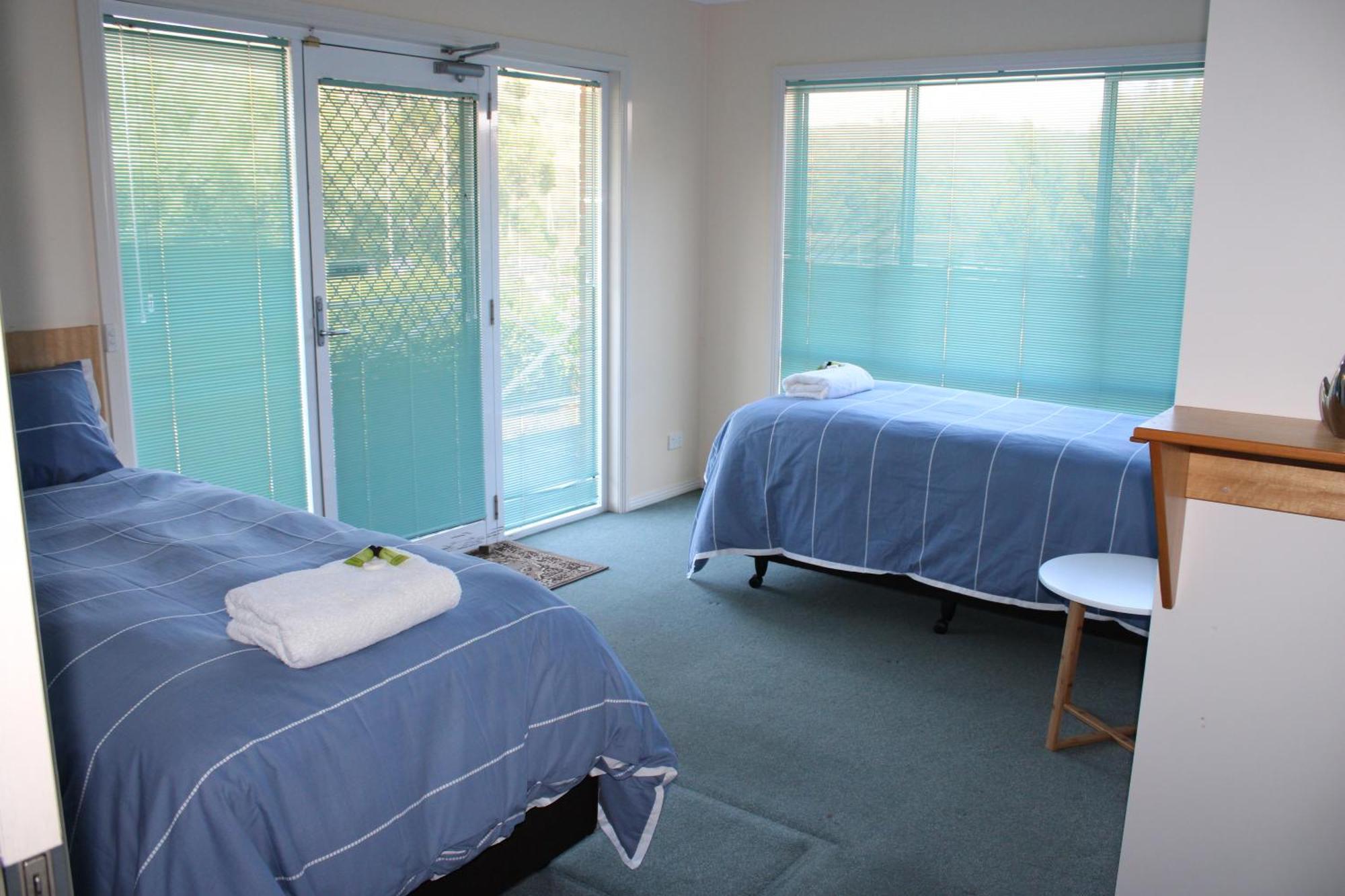 Kermandie Hotel Port Huon エクステリア 写真